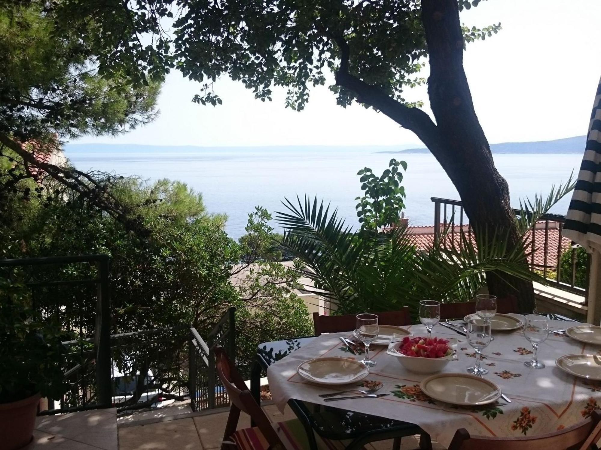 Cozy Apartment With A Balcony And A Sea View Brela Esterno foto